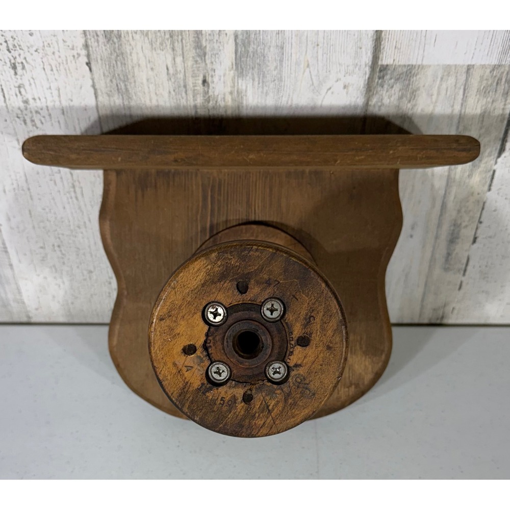 Habersham Plantation Wall Spool Holder Shelf Wood Primitive Americana Folk READ